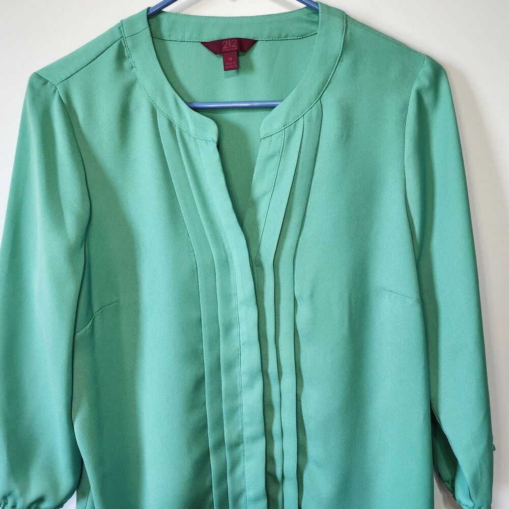 212 Collection Green Blouse Medium 3/4 Sleeve Pleated Front Top Office - Picture 3 of 11